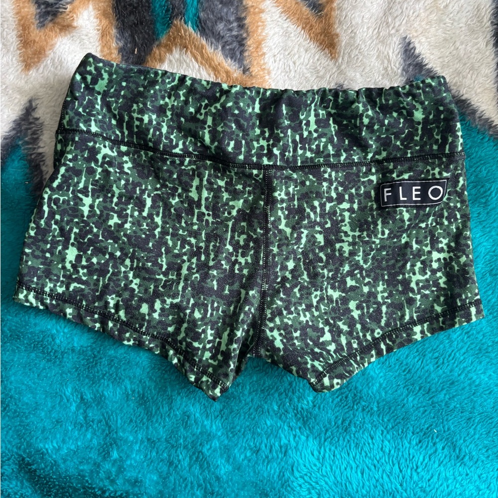 Fleo Gator shorts